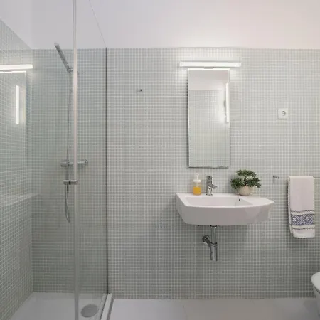 Apartment Modern 2-bedroom In The Historic Center *