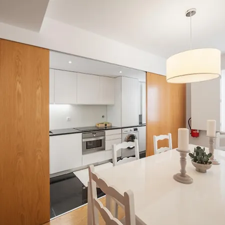 Modern 2-bedroom In The Historic Center Апартаменты *